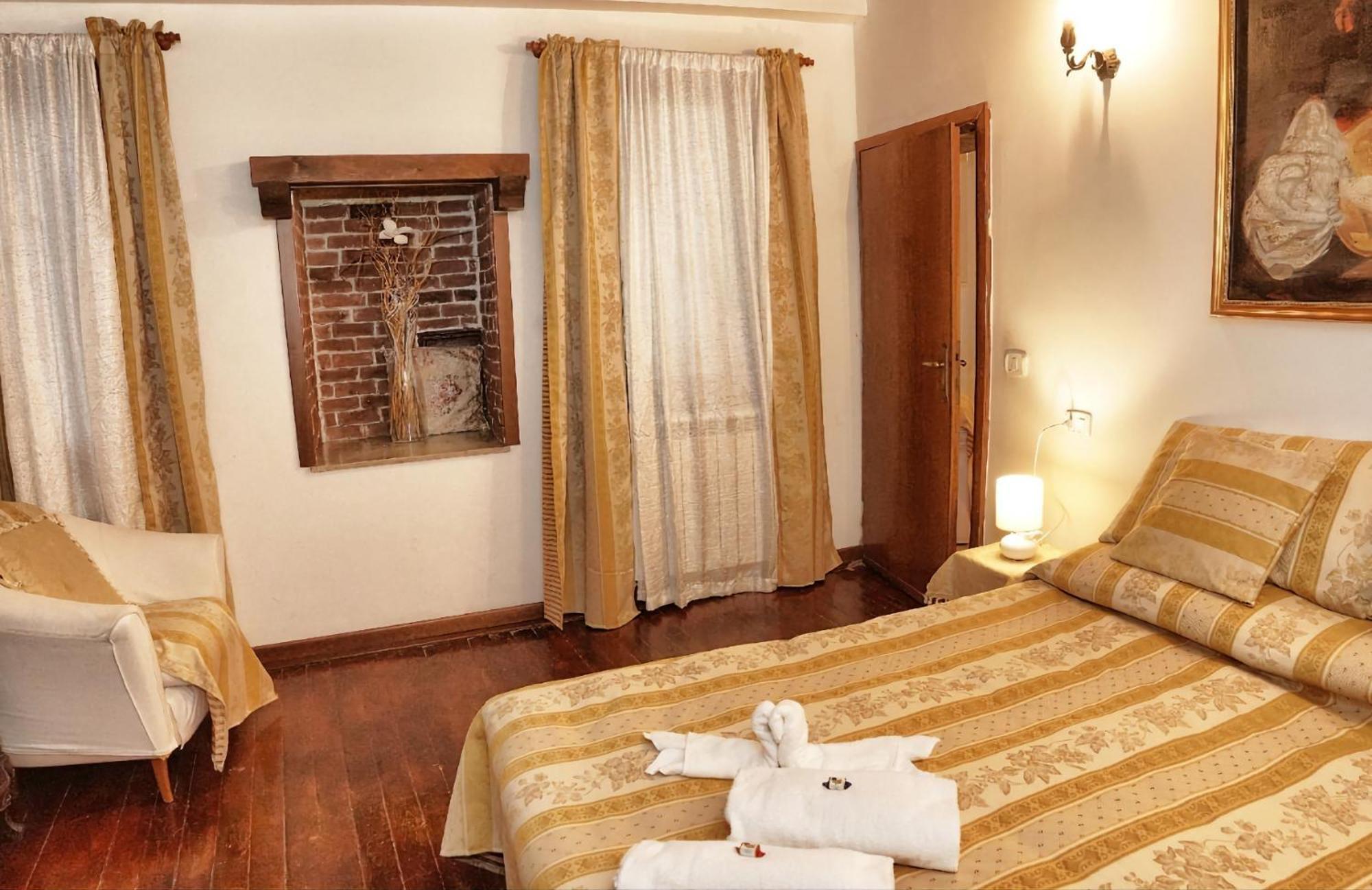 Appartamento Rialto Laura Venesia Bagian luar foto
